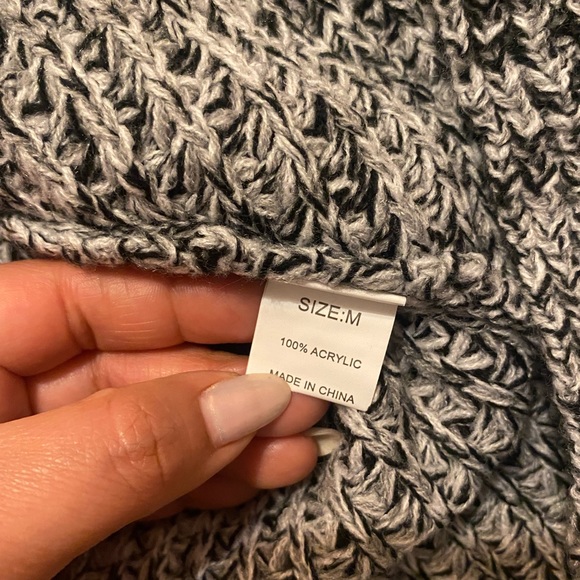 amber millet Miranda Turtle Cowl Neck Sweater Heather Gray, NWOT, Med, $27 - Picture 6 of 9